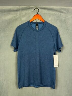 Lululemon Metal Vent Tech Short-Sleeve Shirt Mens Size Medium Blue NWT